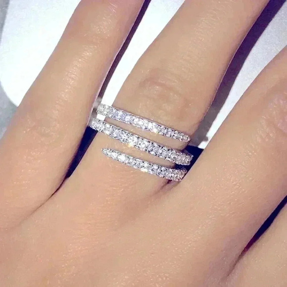 NEW Sterling Silver Diamond Infinity Band Ring - Picture 1 of 4